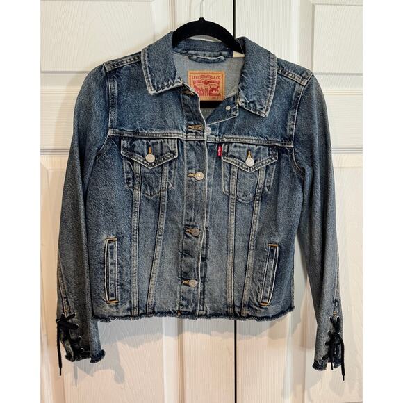 New Levi's Denim Jacket - Women's Raw Hem Lace Up Sleeves- Small - Picture 4 of 8